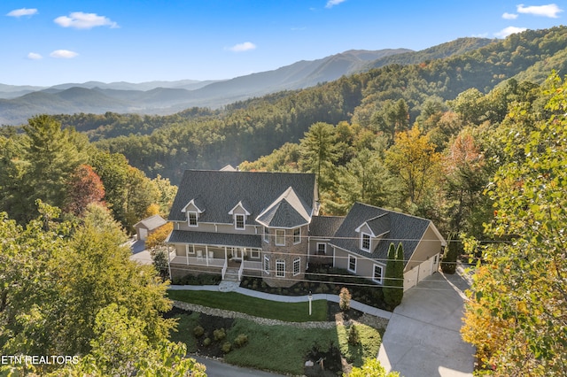 bird's eye view featuring a mountain view