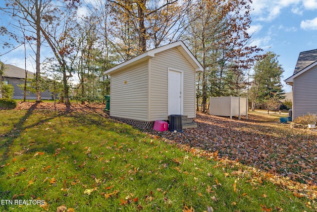 view of outbuilding with an outbuilding