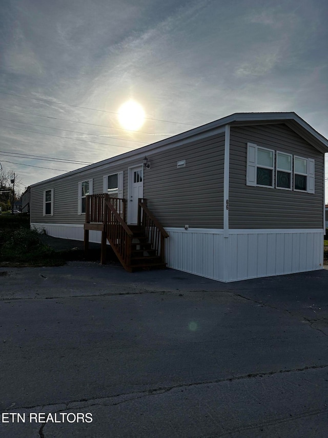 view of manufactured / mobile home