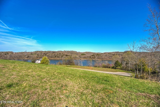 Listing photo 2 for 2679 Persimmon, Loudon TN 37774