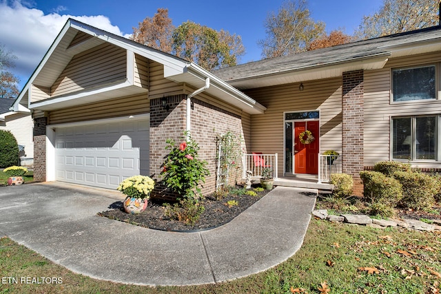 view of front of home featuring a garage