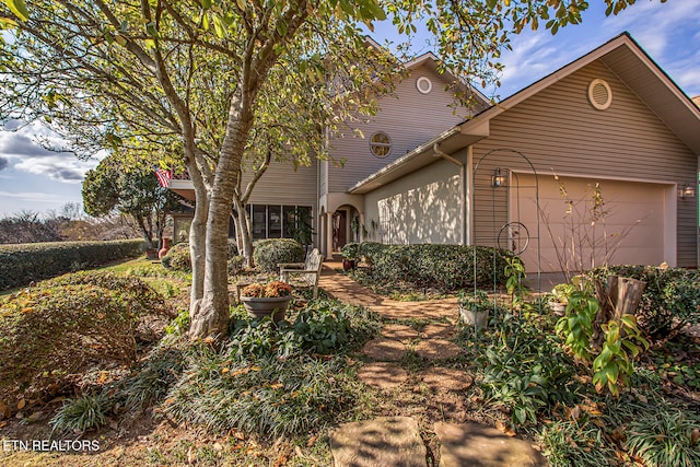 view of front of house with a garage