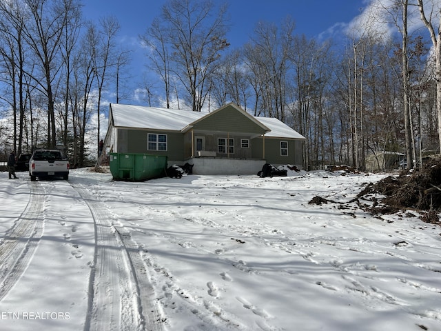 view of front of property