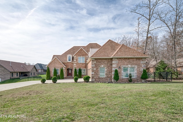 view of front of house with a front yard