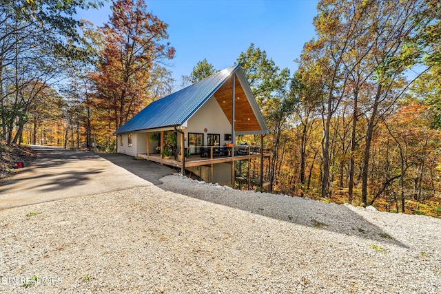 view of front of property