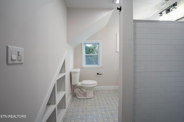 304 Firestone Rd, Oak Ridge, TN 37830 - bathroom with toilet and baseboards