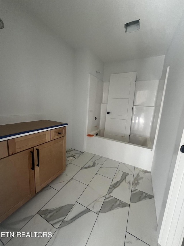 bathroom featuring shower / tub combination