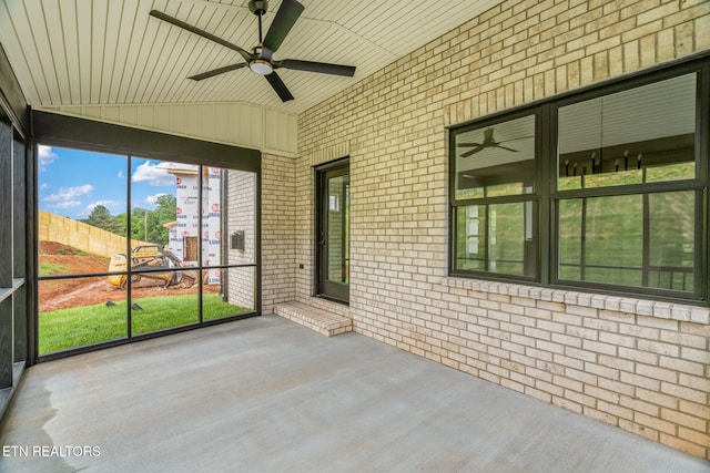 2210 Hickory Crest Ln, Knoxville, TN 37932 - unfurnished sunroom featuring a ceiling fan and vaulted ceiling