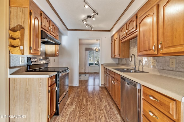 kitchen featuring dishwasher, black range with electric stovetop, sink, light hardwood / wood-style flooring, and ornamental molding