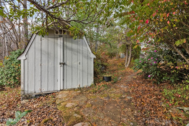 view of outbuilding