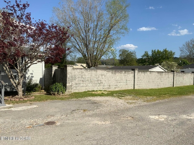 1315 Winchester Ave, Middlesboro, KY 40965 - view of community sign