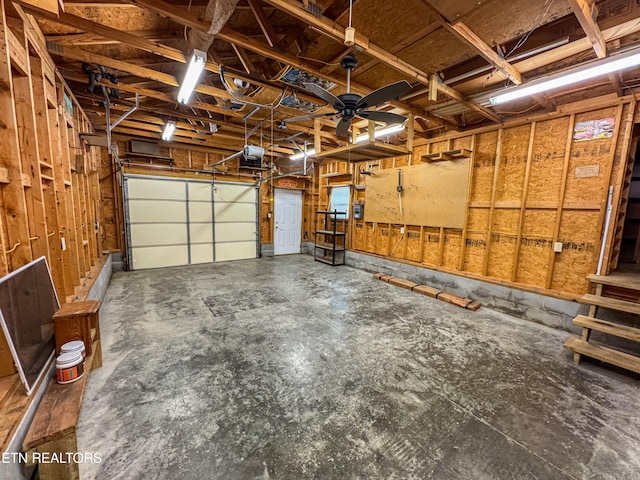 garage featuring ceiling fan