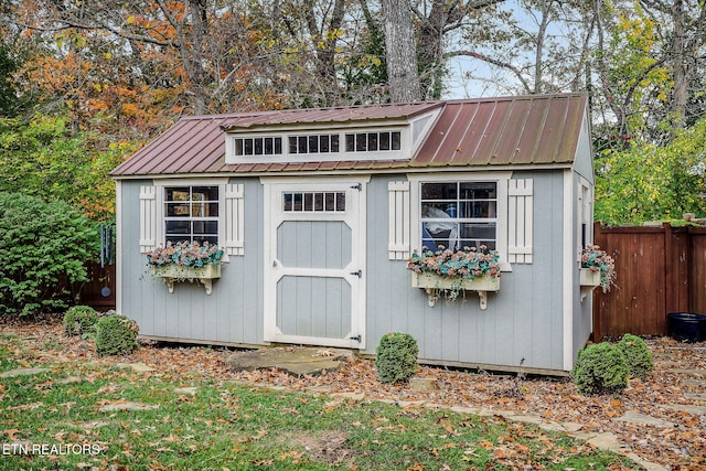 view of outbuilding