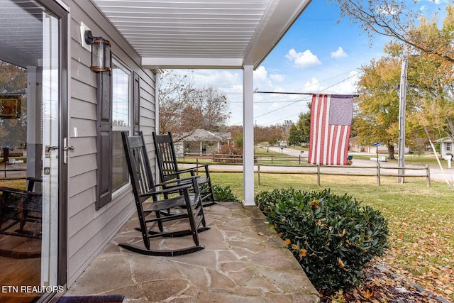 view of sunroom / solarium