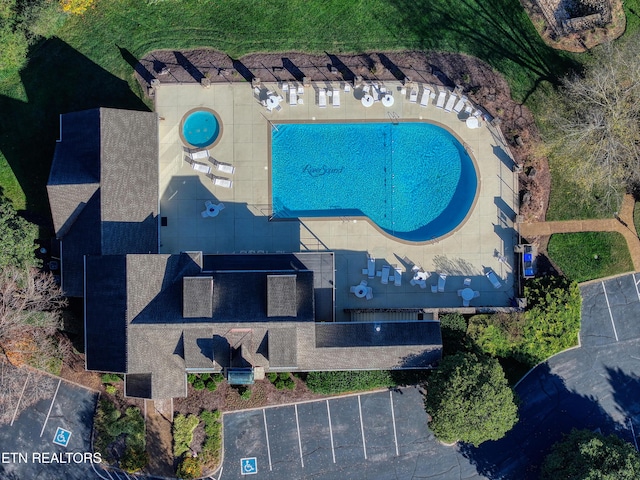 2011 Breakers Pt, Knoxville, TN 37922 - aerial view of a pool area