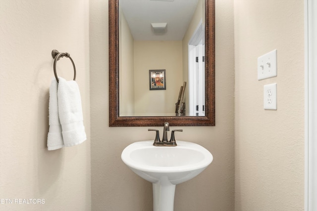 bathroom with sink