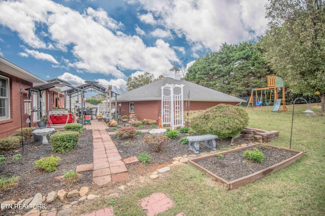 view of yard featuring a playground