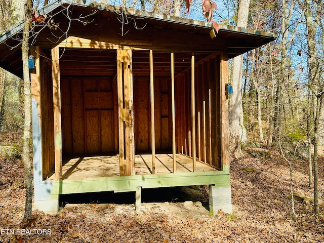 view of outbuilding