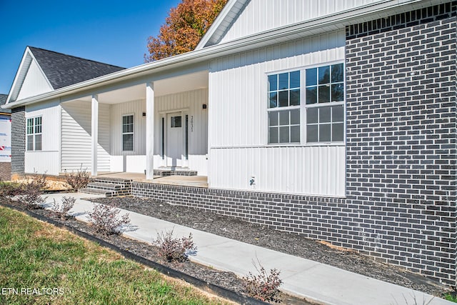 exterior space with a porch