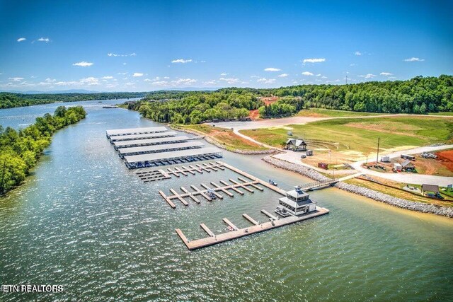 1673 Black Cove Ln, Loudon, TN 37774
