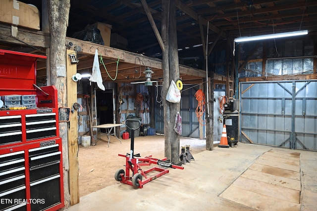 593 Cane Creek Mountain Rd, Tellico Plains, TN 37385 - view of garage