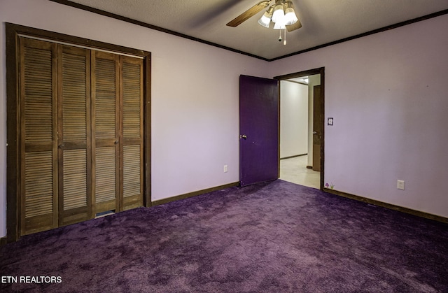 unfurnished bedroom featuring light carpet, crown molding, ceiling fan, a textured ceiling, and a closet