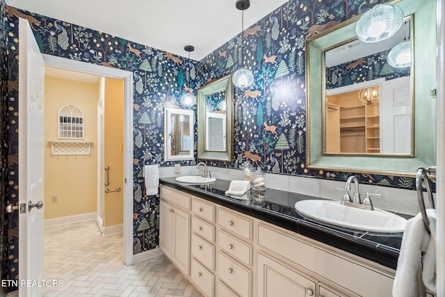 bathroom with vanity