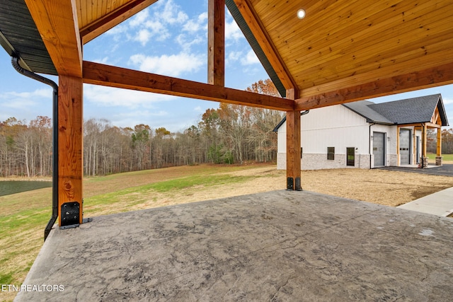 view of yard with a patio area