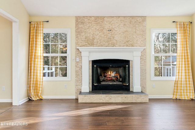 122 Windsor Rd, Crossville, TN 38558 - interior details featuring hardwood / wood-style floors