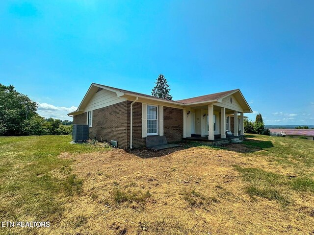 262 Oxford Cir, Harrogate, TN 37752 - photo 2