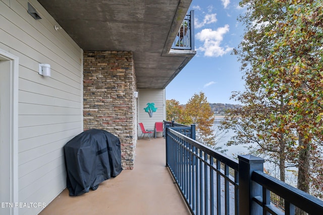 balcony with a grill