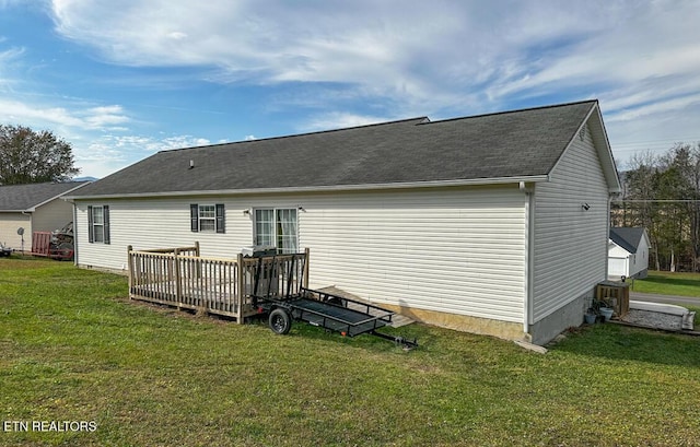230 Clover Cir, Jacksboro, TN 37757 - back of property featuring a yard and a deck
