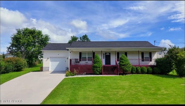 230 Clover Cir, Jacksboro, TN 37757 - ranch-style house featuring a porch, driveway, an attached garage, and a front lawn