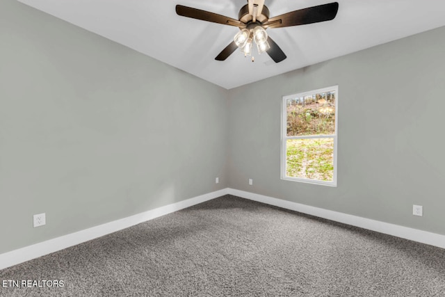 unfurnished room featuring carpet flooring and ceiling fan