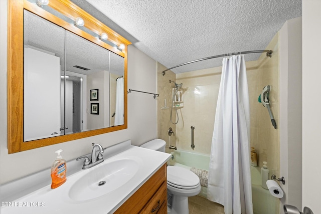 full bathroom featuring vanity, toilet, a textured ceiling, and shower / tub combo with curtain