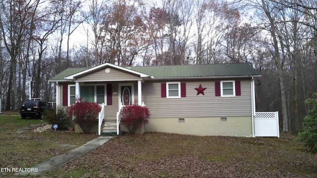 view of front of property featuring a porch