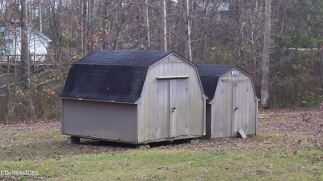 view of outbuilding