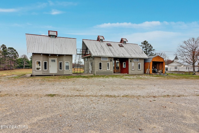 view of front facade with an outdoor structure