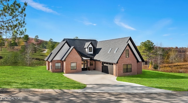 view of front of home with a front lawn