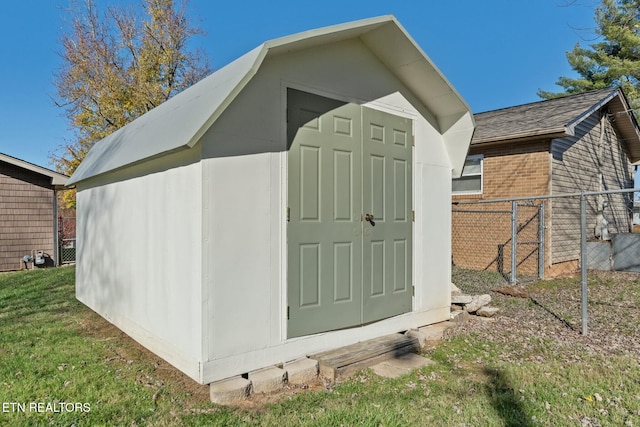 view of outbuilding