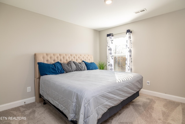 bedroom with carpet flooring