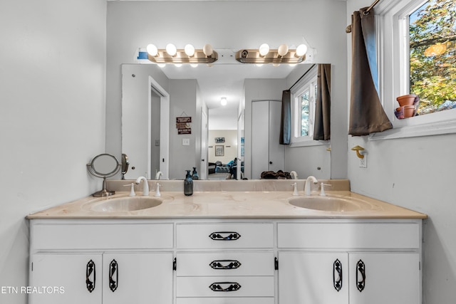 bathroom with vanity