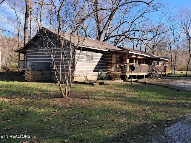 3018 Rivers Edge Dr, Cosby, TN 37722 - view of front facade featuring a front yard and covered porch