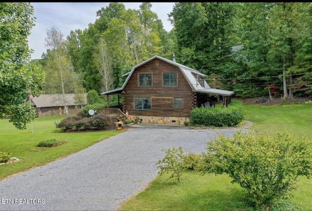 exterior space featuring a lawn