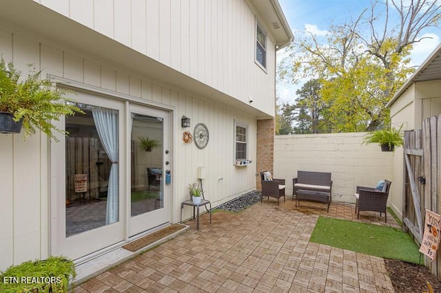 view of patio featuring an outdoor hangout area