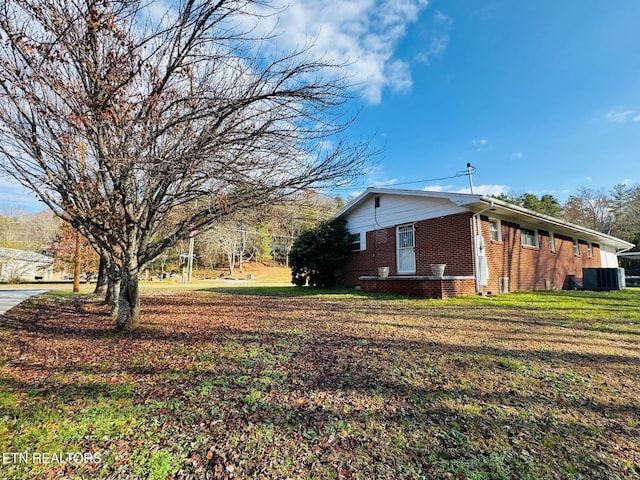 view of side of home