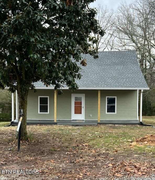 view of front of house featuring covered porch