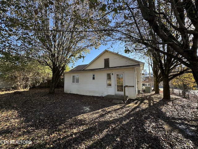 135 N Kentucky St, Kingston, TN 37763 - photo 2