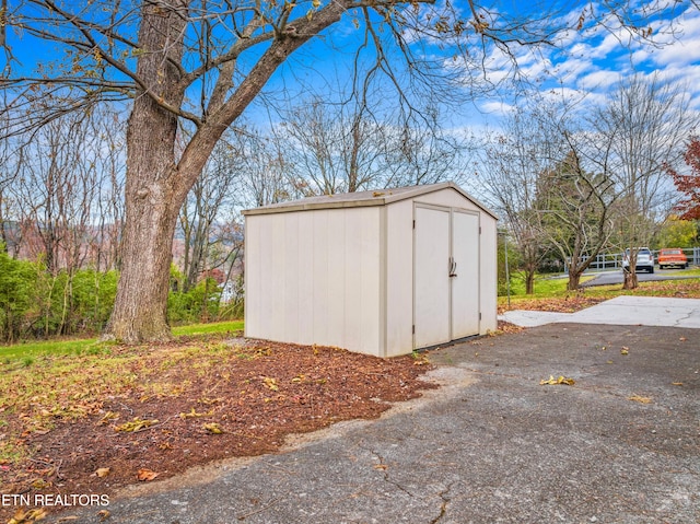 view of outdoor structure