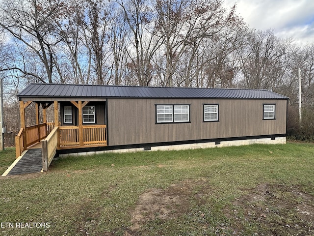 exterior space with a lawn